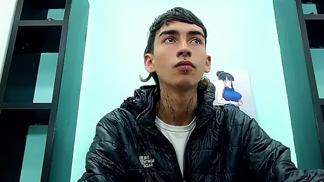 Snapshot of ttimy_x_boy chatting on December 22, 2025, 8:20 pm ttimy x boy online show from December 22, 2025, 8:20 pm