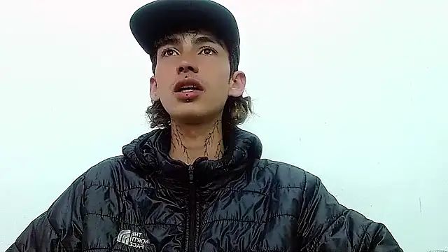 ttimy x boy online show from November 25, 2025, 9:37 pm