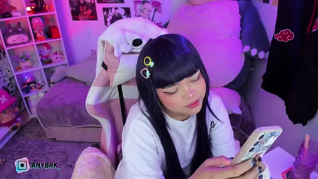 anyburkee online show from October 9, 2025, 1:17 am