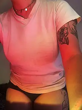 Miss oliviaa online show from March 13, 2025, 9:16 pm