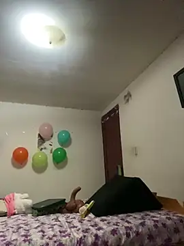 Miss oliviaa online show from March 17, 2026, 12:02 am