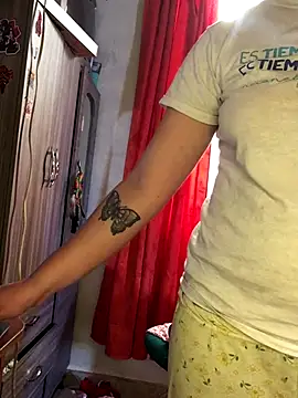 Miss oliviaa online show from December 5, 2025, 5:22 pm