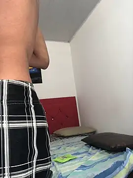 logannth online show from April 17, 2026, 5:32 am