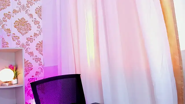 Snapshot of emaa_lambert chatting on November 26, 2025, 4:51 pm emaa lambert online show from November 26, 2025, 4:51 pm