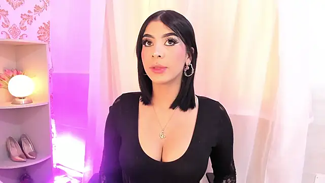 Snapshot of emaa_lambert chatting on October 28, 2025, 3:11 pm emaa lambert online show from October 28, 2025, 3:11 pm