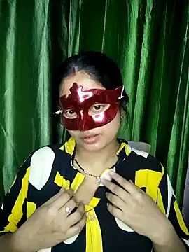 bigtitsqueen online show from February 27, 2026, 4:18 pm