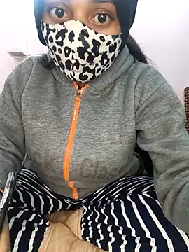 bigtitsqueen online show from January 12, 2025, 4:29 pm