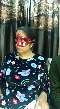 bigtitsqueen online show from December 24, 2024, 3:47 pm