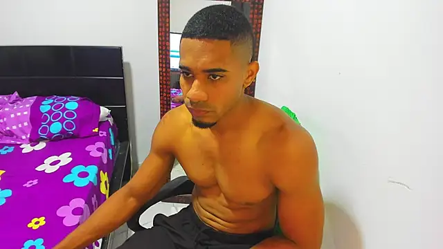 Snapshot of Karljensen33 chatting on January 10, 2025, 2:02 pm Karljensen33 online show from January 10, 2025, 2:02 pm