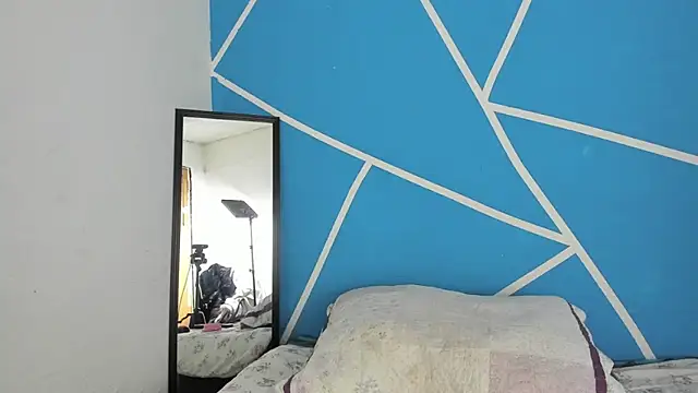 britny clouds online show from January 25, 2025, 12:05 pm