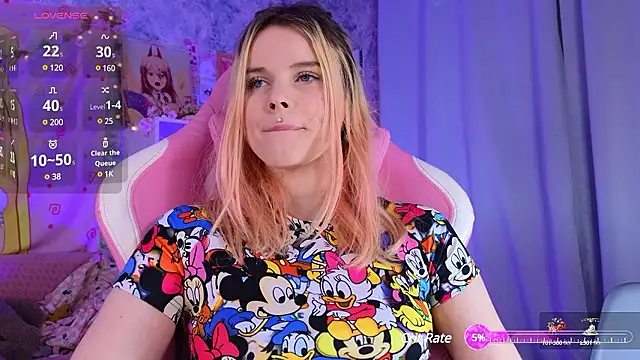 Snapshot of HanaMitsuri chatting on December 8, 2024, 8:47 pm HanaMitsuri online show from December 8, 2024, 8:47 pm