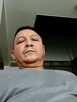 luchoarr online show from February 6, 2025, 11:48 pm