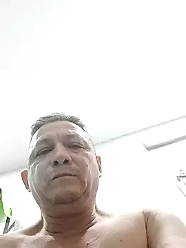 luchoarr online show from February 5, 2025, 10:22 pm