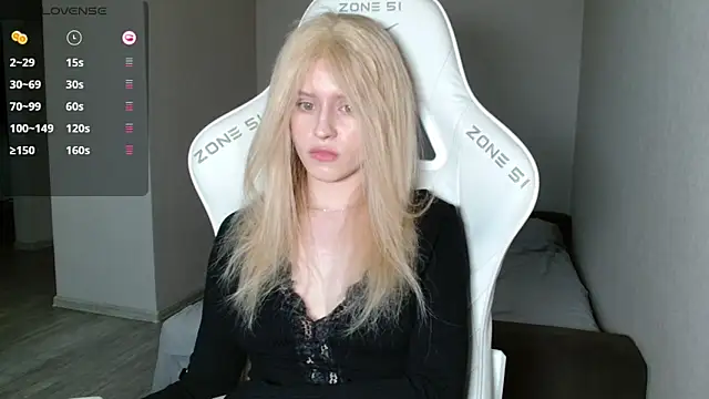 LizaKisses online show from February 25, 2026, 10:26 am