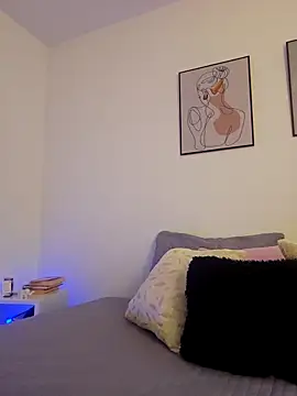 VictoriaEvaans  online show from September 27, 2025, 10:49 pm