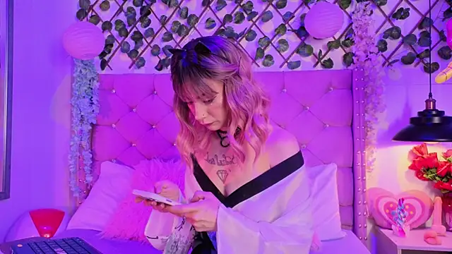 Snapshot of lauren_evans96 chatting on November 11, 2025, 1:22 am lauren evans96 online show from November 11, 2025, 1:22 am