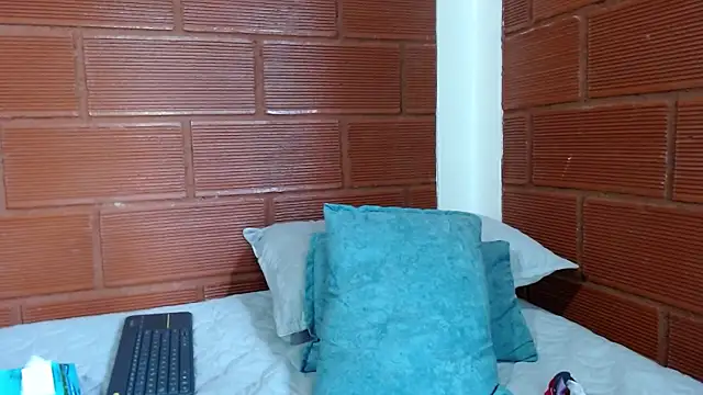 Priyalakshmi  online show from January 29, 2025, 4:41 pm