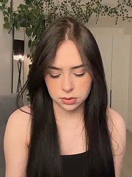  SweetCandyy online show from March 18, 2025, 8:48 pm