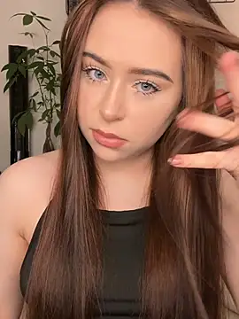  SweetCandyy online show from July 9, 2026, 7:24 pm