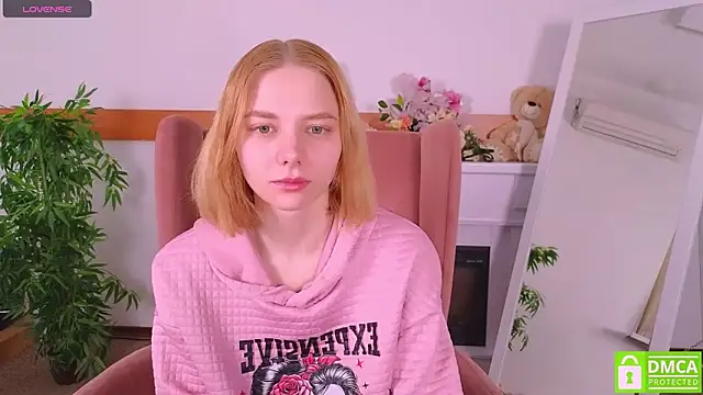 MirraBellanta online show from December 3, 2025, 9:36 pm