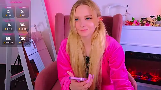 MirraBellanta online show from March 8, 2025, 4:34 am