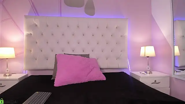 Snapshot of Nicol_Betancur chatting on September 11, 2025, 2:28 pm Nicol Betancur online show from September 11, 2025, 2:28 pm