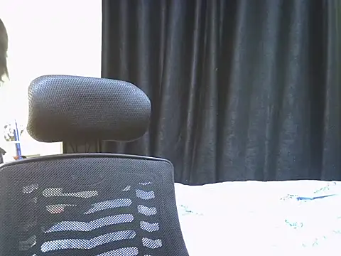 Horny-slut  online show from October 4, 2025, 2:57 am