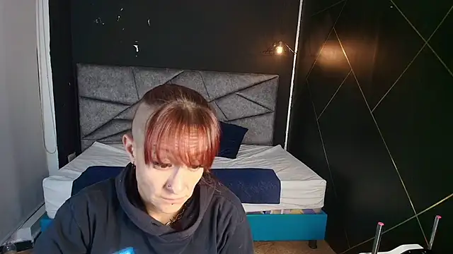 NatashaMason  online show from September 19, 2025, 12:31 pm