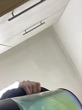 Snapshot of LeilaLow chatting on February 28, 2025, 1:58 pm LeilaLow online show from February 28, 2025, 1:58 pm