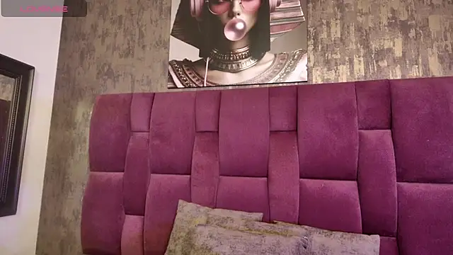 nicole  parker1 online show from September 16, 2025, 7:15 pm