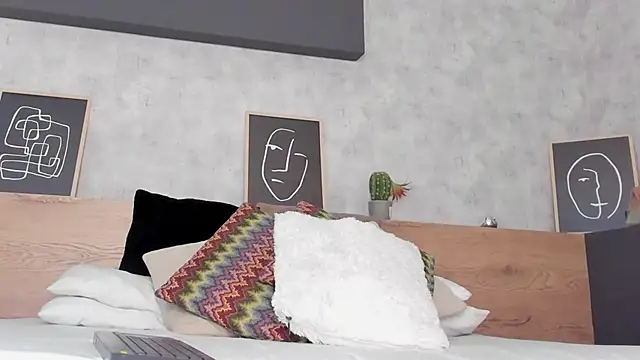 karina gomez 18 online show from April 6, 2026, 11:22 am