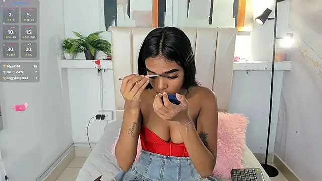 julieta aguilar1 online show from November 16, 2025, 7:40 pm