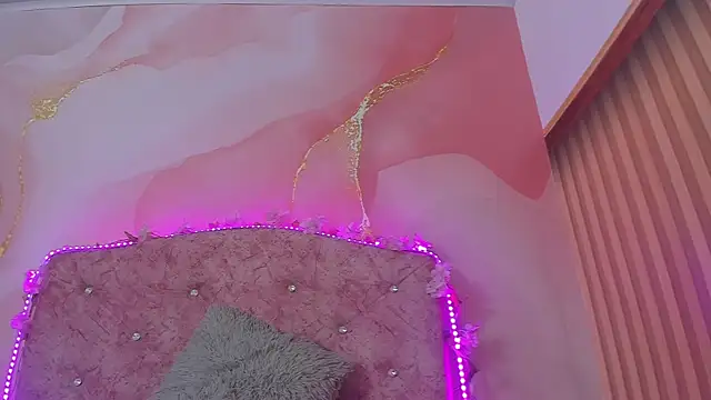 Bella  sweet online show from January 5, 2026, 5:27 pm