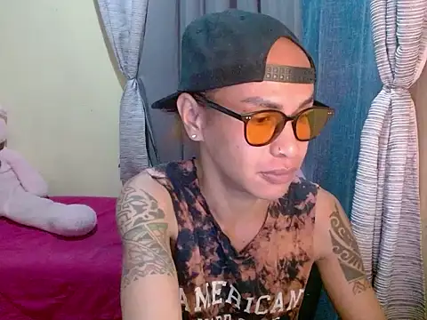 Snapshot of Indaypakay_ts chatting on January 9, 2026, 12:28 am Indaypakay ts online show from January 9, 2026, 12:28 am