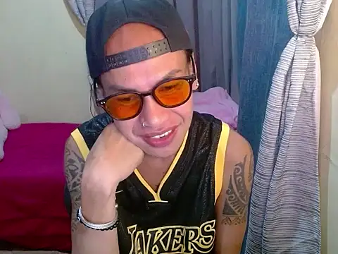 Snapshot of Indaypakay_ts chatting on January 6, 2026, 12:36 am Indaypakay ts online show from January 6, 2026, 12:36 am