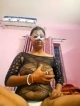 royaldoll-143 online show from December 1, 2025, 3:35 pm