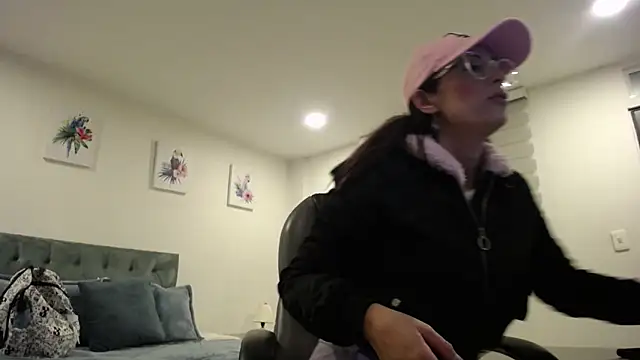 Nami sunny online show from March 23, 2025, 2:04 am