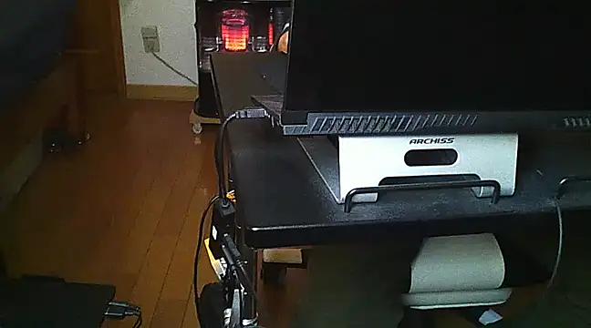 qoooqing67 online show from December 12, 2024, 5:52 am