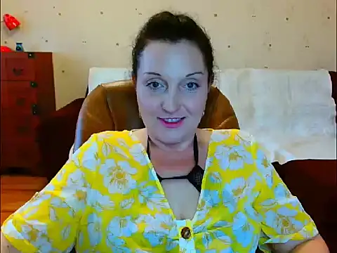 Snapshot of Alice3694 chatting on March 21, 2025, 10:50 am Alice3694 online show from March 21, 2025, 10:50 am