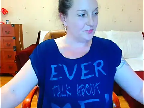 Snapshot of Alice3694 chatting on March 13, 2025, 2:33 pm Alice3694 online show from March 13, 2025, 2:33 pm