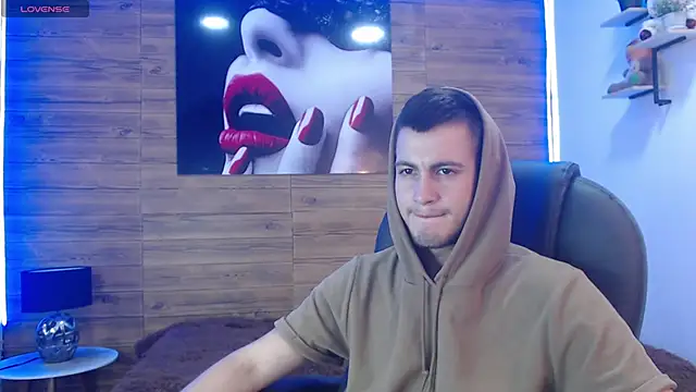 Snapshot of Cerokershelby chatting on March 14, 2025, 7:04 am Cerokershelby online show from March 14, 2025, 7:04 am