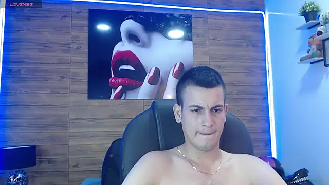 Snapshot of Cerokershelby chatting on January 13, 2025, 11:38 pm Cerokershelby online show from January 13, 2025, 11:38 pm