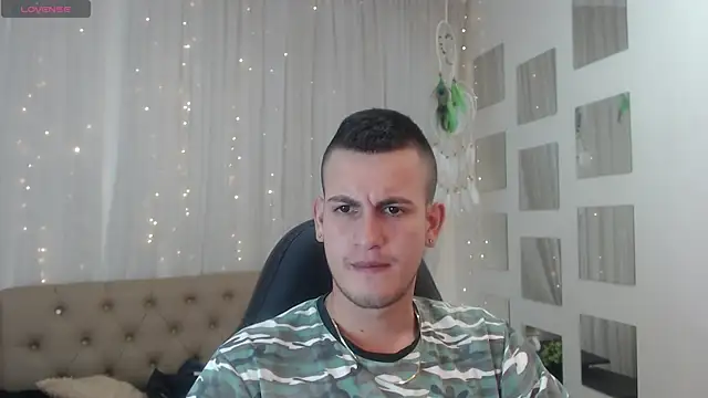 Snapshot of Cerokershelby chatting on December 29, 2024, 6:14 am Cerokershelby online show from December 29, 2024, 6:14 am