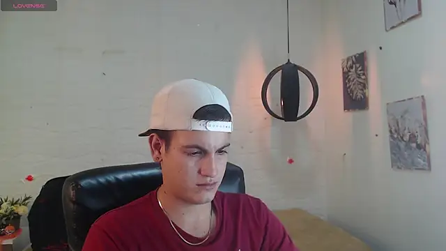 Snapshot of Cerokershelby chatting on December 15, 2024, 8:52 am Cerokershelby online show from December 15, 2024, 8:52 am