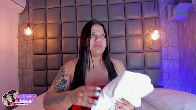 mile uribe online show from September 16, 2025, 3:40 am