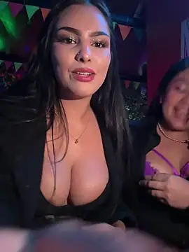 Snapshot of Maddy_Rouse_ chatting on February 15, 2026, 12:33 am Maddy Rouse online show from February 15, 2026, 12:33 am