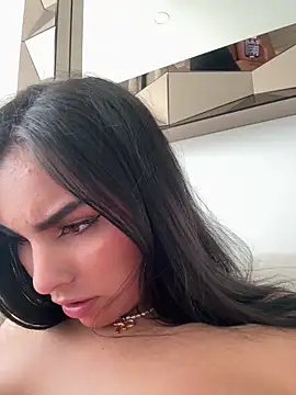 Snapshot of Maddy_Rouse_ chatting on December 13, 2025, 8:04 pm Maddy Rouse online show from December 13, 2025, 8:04 pm