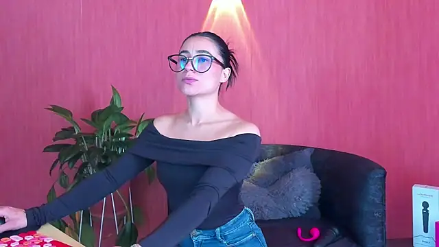 ChloeTurner  online show from March 21, 2026, 6:45 pm