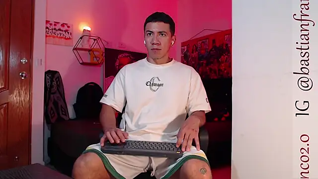 Snapshot of marc_ginale chatting on March 22, 2025, 9:10 pm marc ginale online show from March 22, 2025, 9:10 pm