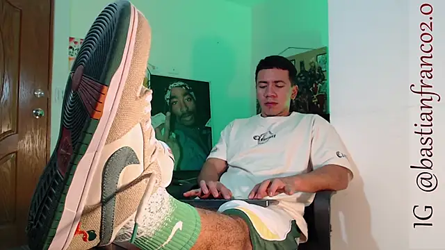 Snapshot of marc_ginale chatting on March 23, 2025, 7:31 am marc ginale online show from March 23, 2025, 7:31 am